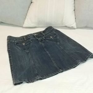 Baccini '90s Retro jean Skirt triangle pocket Size 6 Blues Buttons Vertical Seam